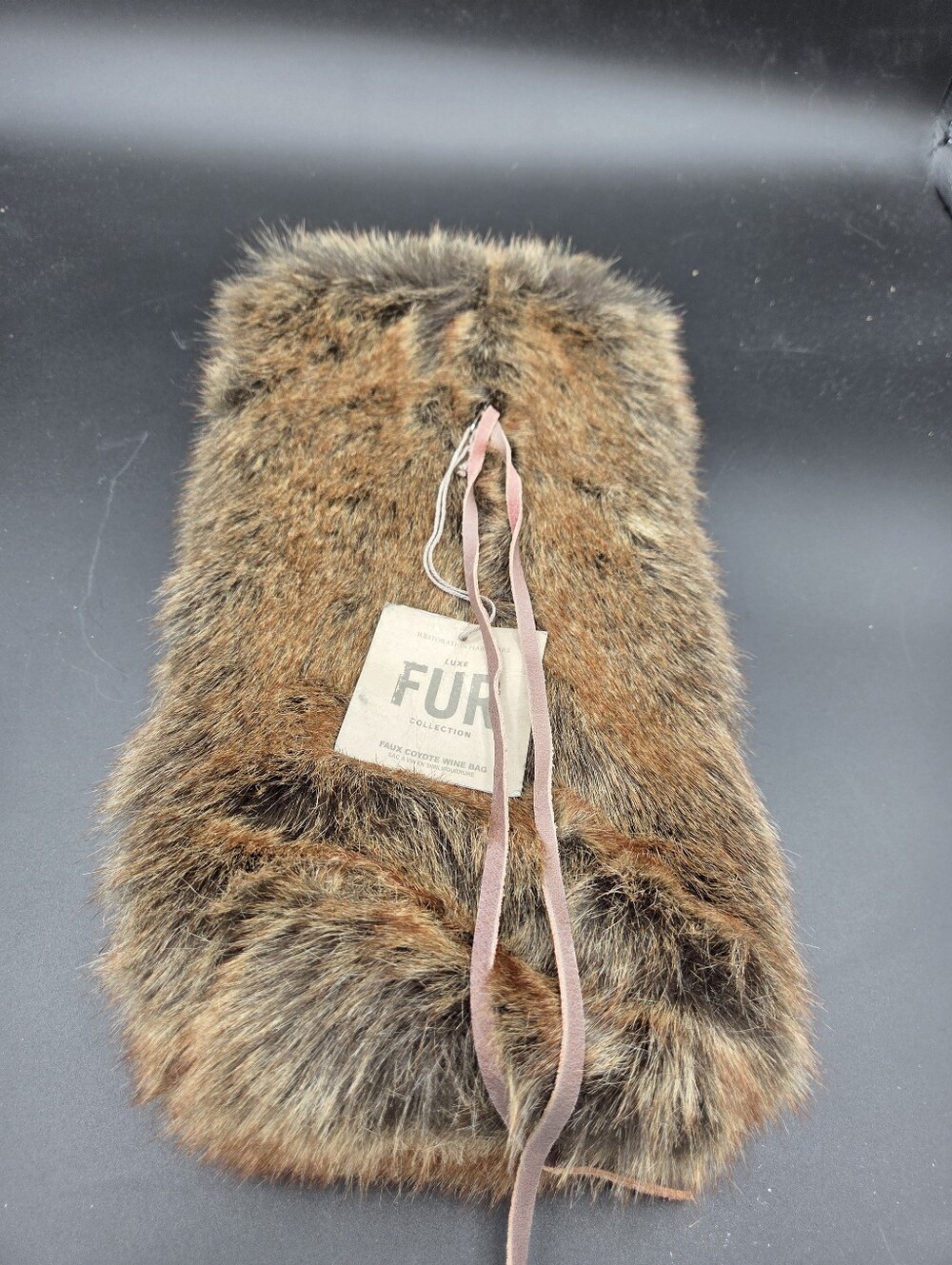Restoration Hardware Luxe Faux Fur Coyote Wine Bag NWT Gift Bottle Inv2